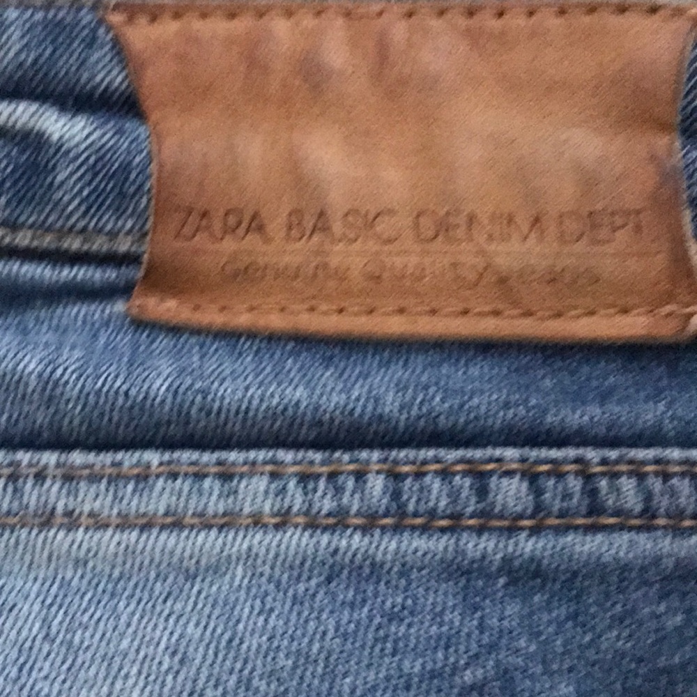 Jeans - Picture 2 of 3